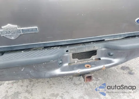 2002 Ford F-150 Lariat из США, поврежденный, VIN 1FTRW073X2KE06137